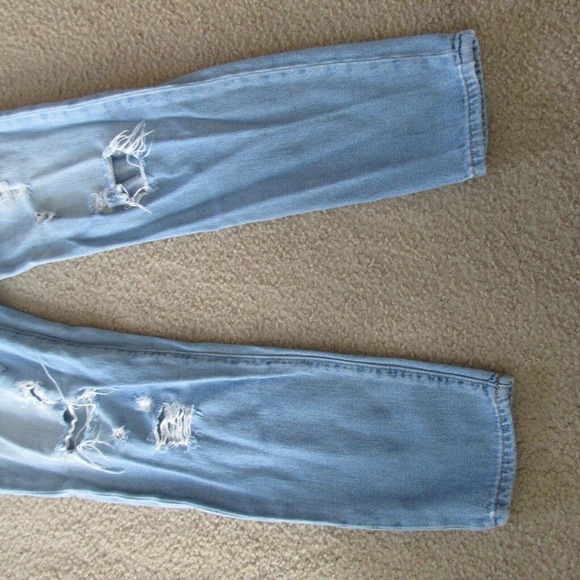 Forever 21 Distressed Jeans Womens Size 26 Blue Destroyed Light Wash Denim Pants - Picture 8 of 8